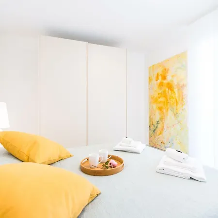 Apartment Estay - Fabulous W Private Parking *